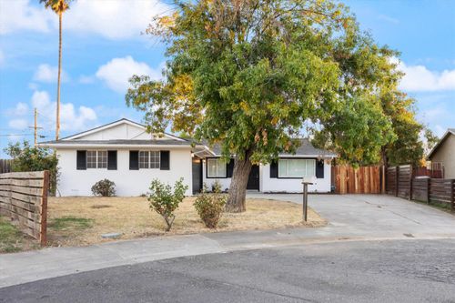 6935 Arvada Ct, Sacramento, CA, 95828-2108 | Card Image