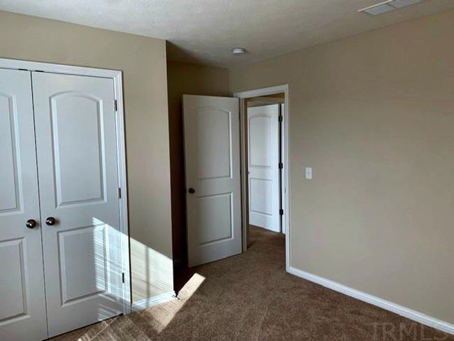 5621 Camden Dr, House other with 4 bedrooms, 3 bathrooms and null parking in Newburgh IN | Image 16