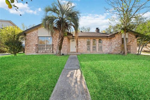 1126 Laurel Valley Drive, Houston, TX, 77062 | Card Image