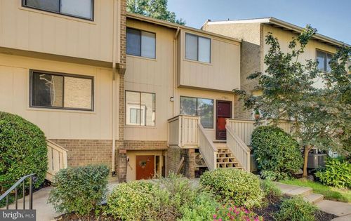 163-2566 Glengyle Dr, VIENNA, VA, 22181-5512 | Card Image