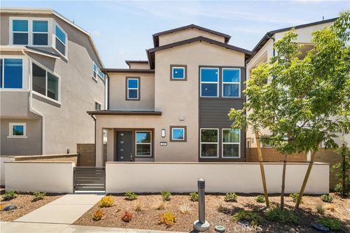 410 Lobata, Irvine, CA, 92618-5959 | Card Image