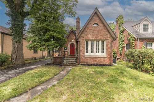 2471 Northland Ave, Saint Louis, MO, 63114-5013 | Card Image