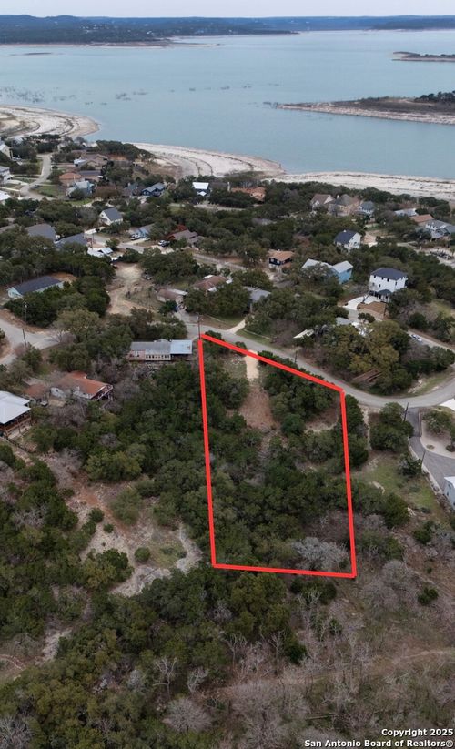 1476 Paradise Dr, Canyon Lake, TX, 78133-6536 | Card Image