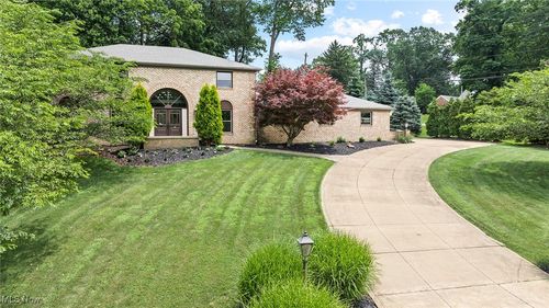 3675 Country Club Dr, Silver Lake, OH, 44224-2416 | Card Image