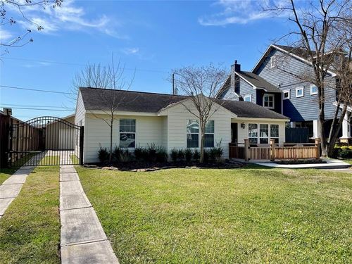 1635 Chippendale Rd, Houston, TX, 77018-5109 | Card Image