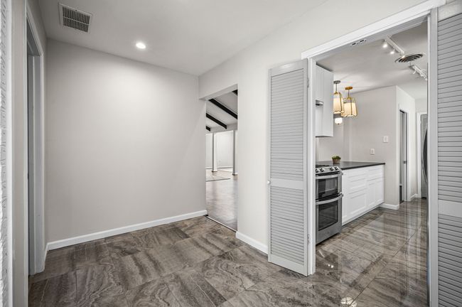 10654 Sandpiper Ln, House other with 3 bedrooms, 3 bathrooms and null parking in Dallas TX | Image 4