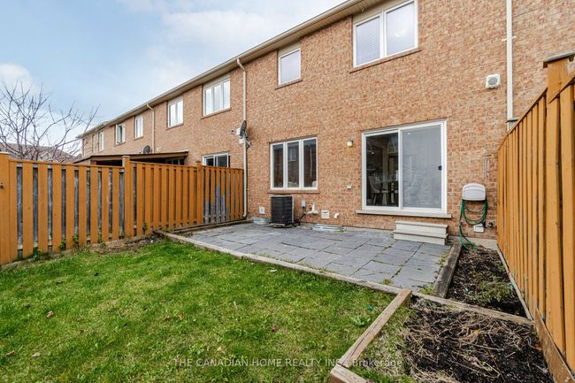 920 Mctrach Cres, House attached with 3 bedrooms, 3 bathrooms and 1 parking in Milton ON | Image 38