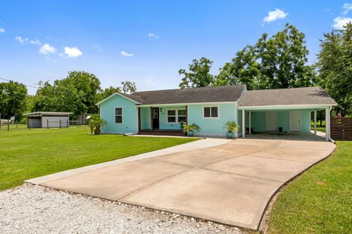 5709 David St, Dickinson, TX, 77539-8165 | Card Image