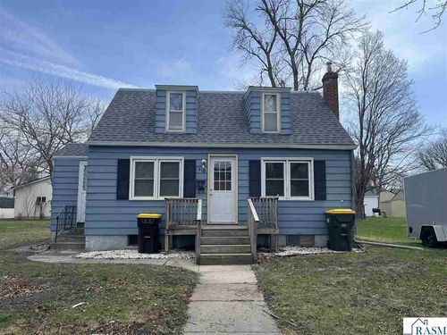 910 5th St N, Saint James, MN, 56081-1410 | Card Image