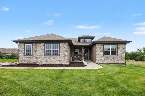 19601 W 210th St, Spring Hill, KS, 66083 | Card Image