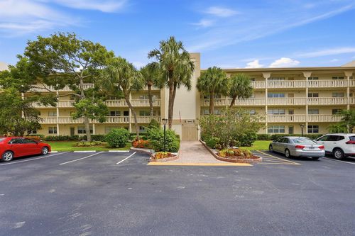 c4-2905 Victoria Pl, Coconut Creek, FL, 33066-1357 | Card Image