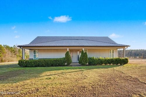 14999 Fairview Rd, Byhalia, MS, 38611-8927 | Card Image