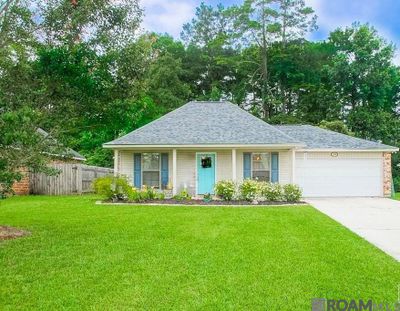 23800 Stonegate Dr, House other with 3 bedrooms, 2 bathrooms and null parking in Denham Springs LA | Image 1