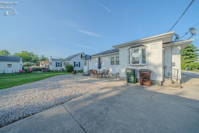 515 Jackson St, House other with 3 bedrooms, 2 bathrooms and 2 parking in Tiffin OH | Image 21
