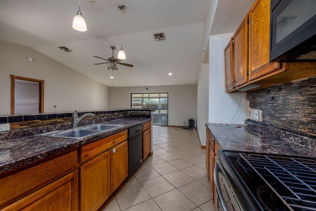2360 Se 27 Th St, House other with 3 bedrooms, 2 bathrooms and null parking in OKEECHOBEE FL | Image 19