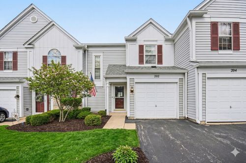 202 Shadybrook Ln, Aurora, IL, 60504-2029 | Card Image