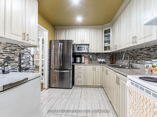 104 - 3555 Derry Rd E, Condo with 3 bedrooms, 2 bathrooms and 1 parking in Mississauga ON | Image 18