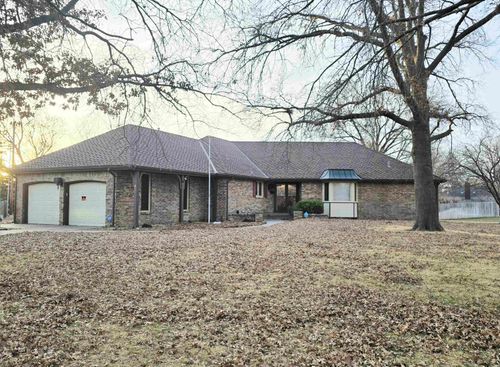 433 N Westfield Ct, Wichita, KS, 67212-3754 | Card Image