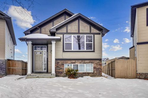 250 Martinwood Pl Ne, Calgary, AB, T3J3H6 | Card Image