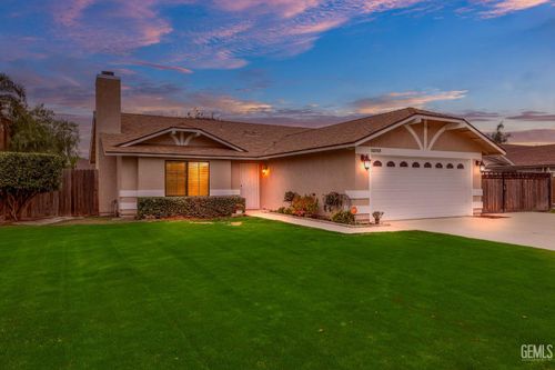 12113 Nacelle Ave, Bakersfield, CA, 93312-9648 | Card Image