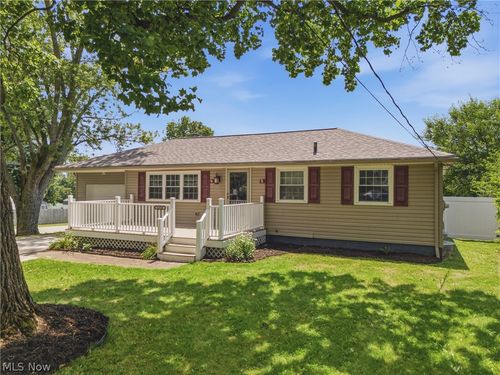 6330 Peach St, Louisville, OH, 44641-9418 | Card Image