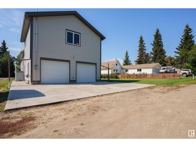 116 Main St, House other with 4 bedrooms, 3 bathrooms and 6 parking in Kingman AB | Image 34