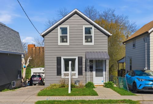 163 Nassau St, Oshawa, ON, L1J4A6 | Card Image