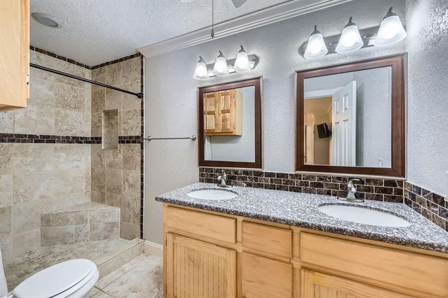 Apartment bathrrom | Image 34