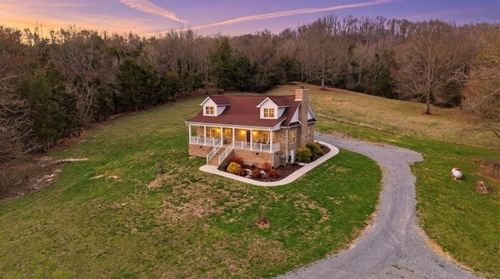 54 Thomas Rd, Fayetteville, TN, 37334-6589 | Card Image