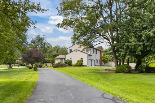50 Countryside Dr, Cranston, RI, 02921-3502 | Card Image