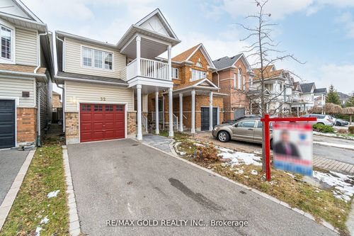 32 Dills Cres, Milton, ON, L9T5P9 | Card Image