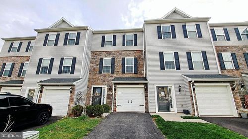 26 Holstein Dr, HANOVER, PA, 17331-8040 | Card Image