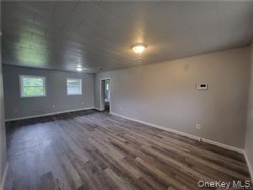36 Houston St, Florida, NY, 10921-1602 | Card Image