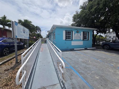 3080 W Flagler St, MIAMI, FL, 33135-1227 | Card Image