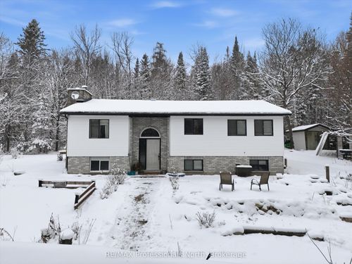 966 Boundary Rd, Novar, ON, P0A1R0 | Card Image