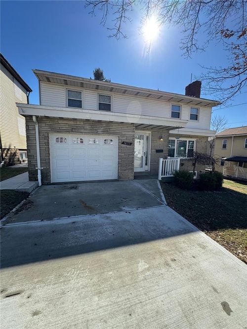 3635 Poplar Ave, Castle Shannon, PA, 15234-2149 | Card Image