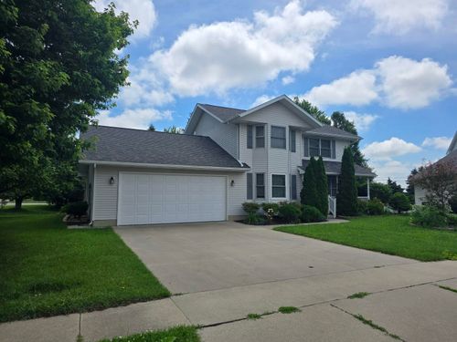 4710 Donald Dr, Cedar Falls, IA, 50613-7003 | Card Image