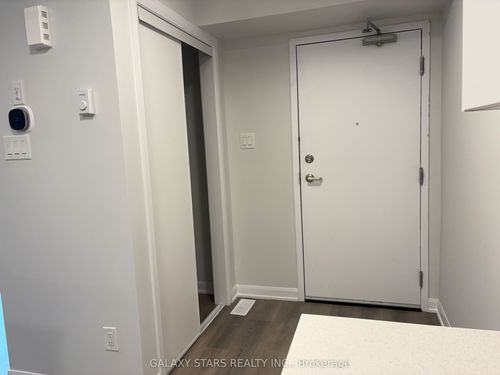 8-801 Glenroy Gilbert Dr, Nepean, ON, K2J5G3 | Card Image