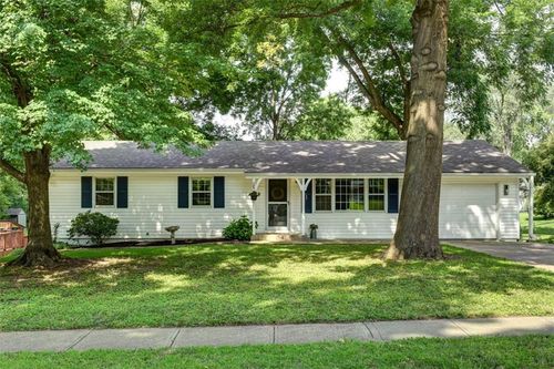 8812 Lowell Ave, Overland Park, KS, 66212-2931 | Card Image