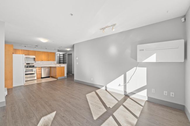 102 - 5355 Boundary Rd, Condo with 2 bedrooms, 1 bathrooms and 1 parking in Vancouver BC | Image 4
