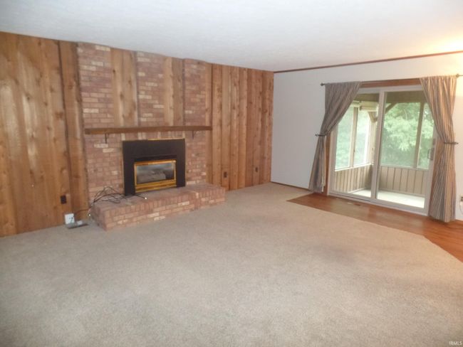 370 Shyla Ln, House other with 3 bedrooms, 2 bathrooms and null parking in Bloomfield IN | Image 4