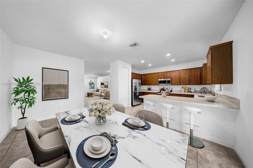 3952-3952 Devenshire Ct, Coconut Creek, FL, 33073 | Card Image