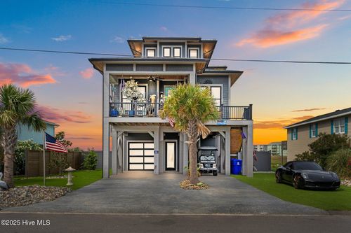 112 Virginia Ave, Carolina Beach, NC, 28428-5813 | Card Image