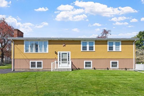31 Atherton St, Ayer, MA, 01432-1701 | Card Image