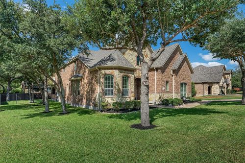 401 Bluff Point Bnd, Cedar Park, TX, 78613-7683 | Card Image