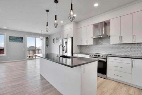 179 Lucas Hts Nw, Calgary, AB, T3P1X4 | Card Image