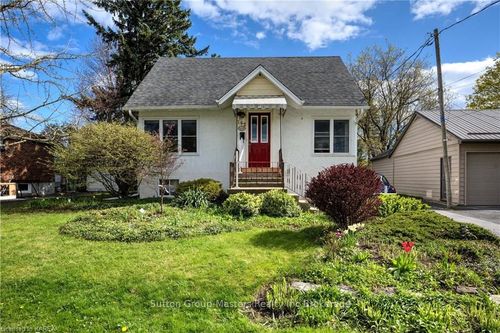 162 Phillips St, Kingston, ON, K7M2Z8 | Card Image