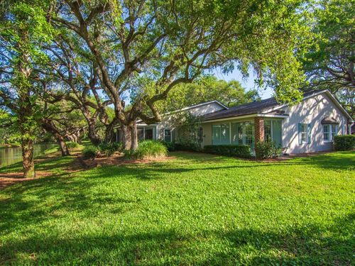 apt-32e-121 E Park Shores Cir, Vero Beach, FL, 32963-3843 | Card Image