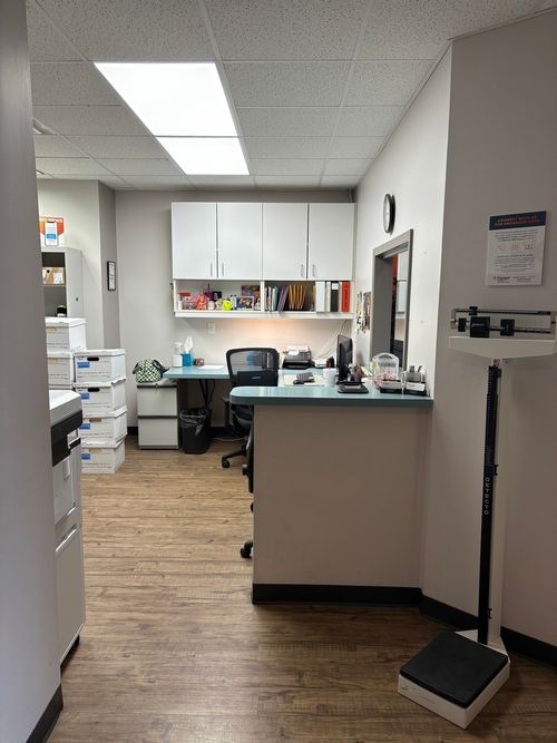 404 Rushing Dr, Herrin, IL, 62948-3762 | Card Image