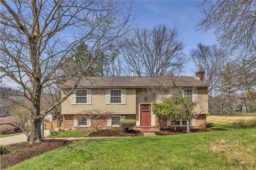 118 Wiltshire Cir, Monroeville, PA, 15146-2043 | Card Image